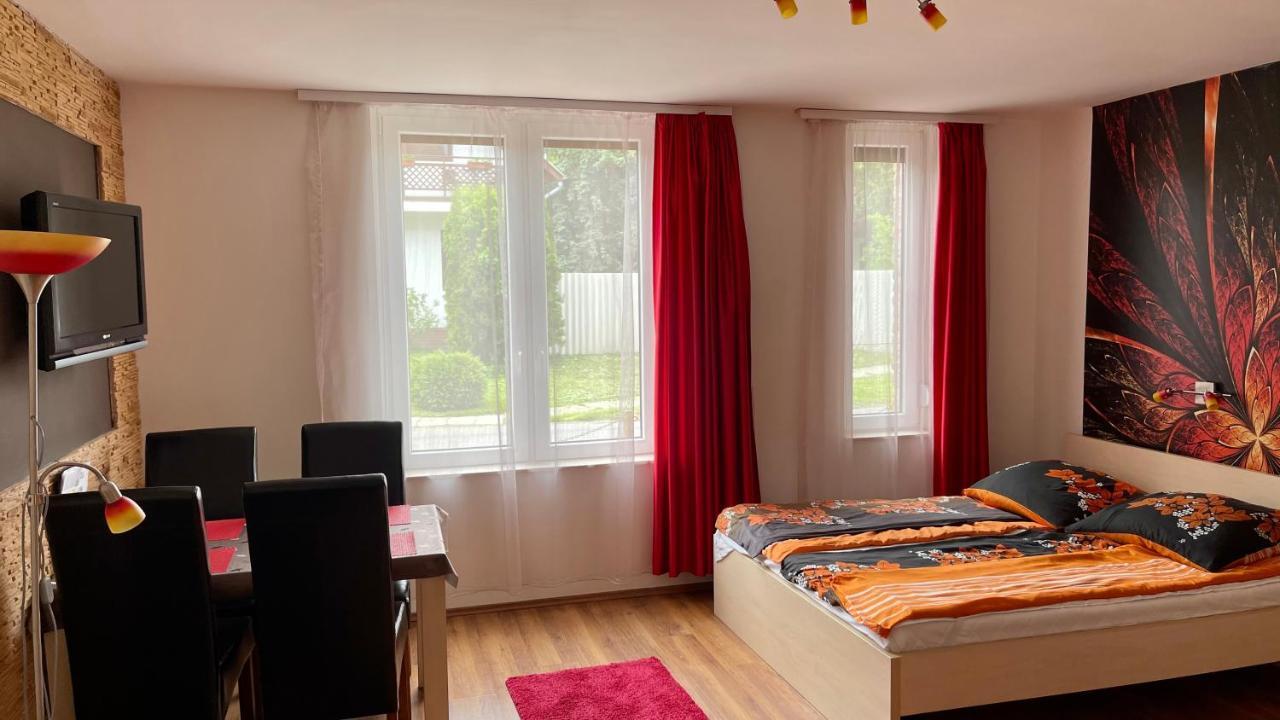 Gyula Var Premium Apartman Exteriér fotografie